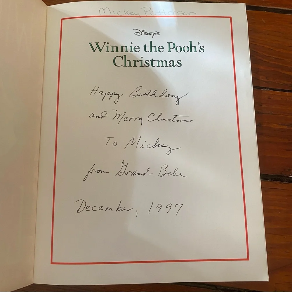 5 Retro Christmas Paperback Books